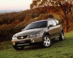 Holden Adventra 2003 года
